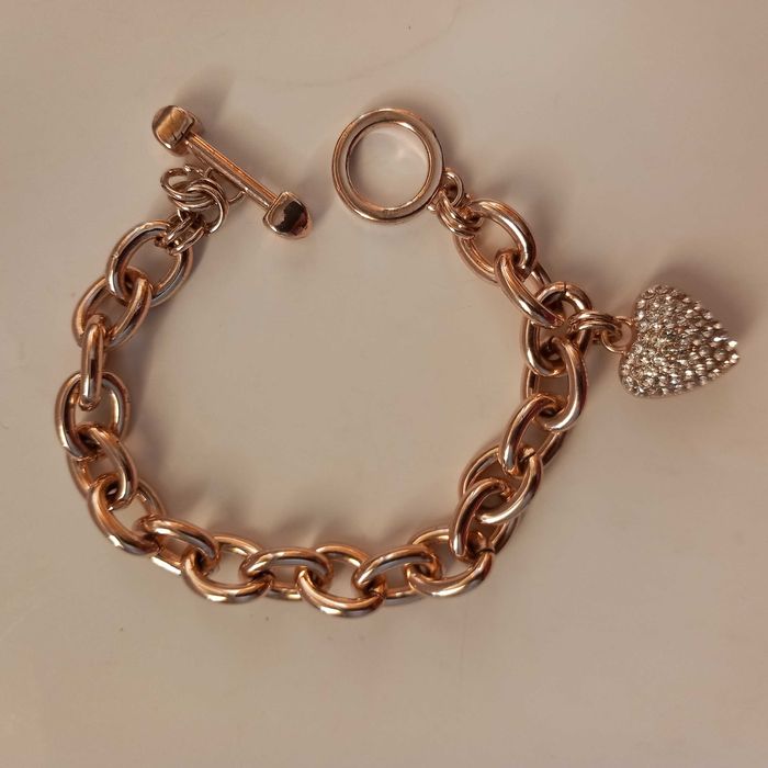 Дамски гривни цирконий