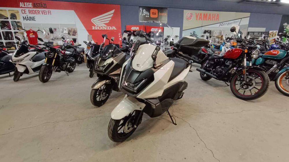 Kymco SkyTown 125i nou 0km - Kymco Constanta by EST BIKE