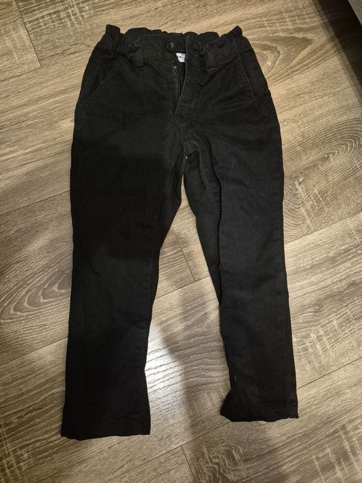 Pantaloni baietei marime 104cm