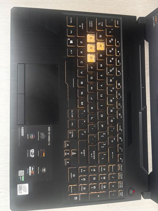 Laptop Gaming ASUS  TUF F15 FX506LU