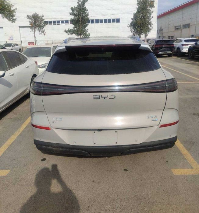 BYD Sealion 06 2-pazitsiya