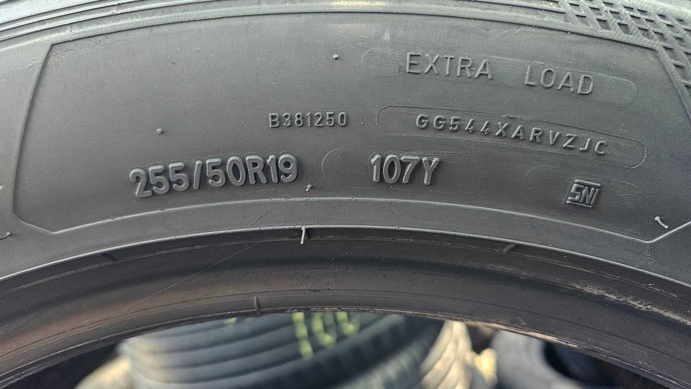 Anvelope 255/50/19 GOODYEAR VARA