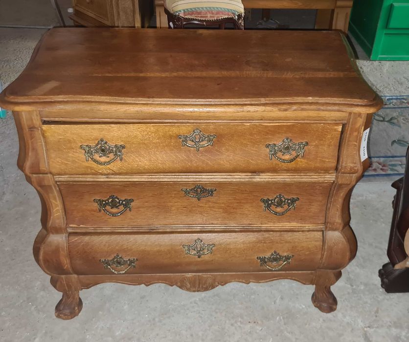 шкаф в стил чипъндел