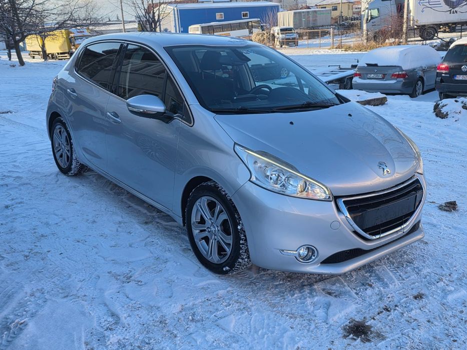 Vind peugeot 208