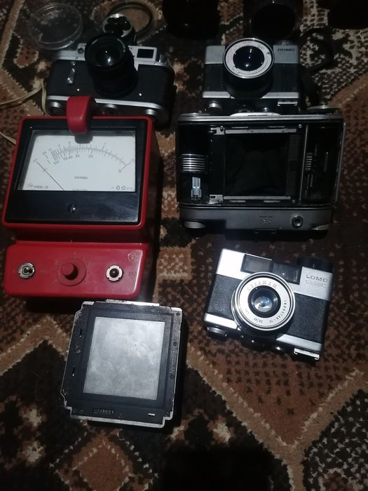 Фотоаппараты и комплектующие