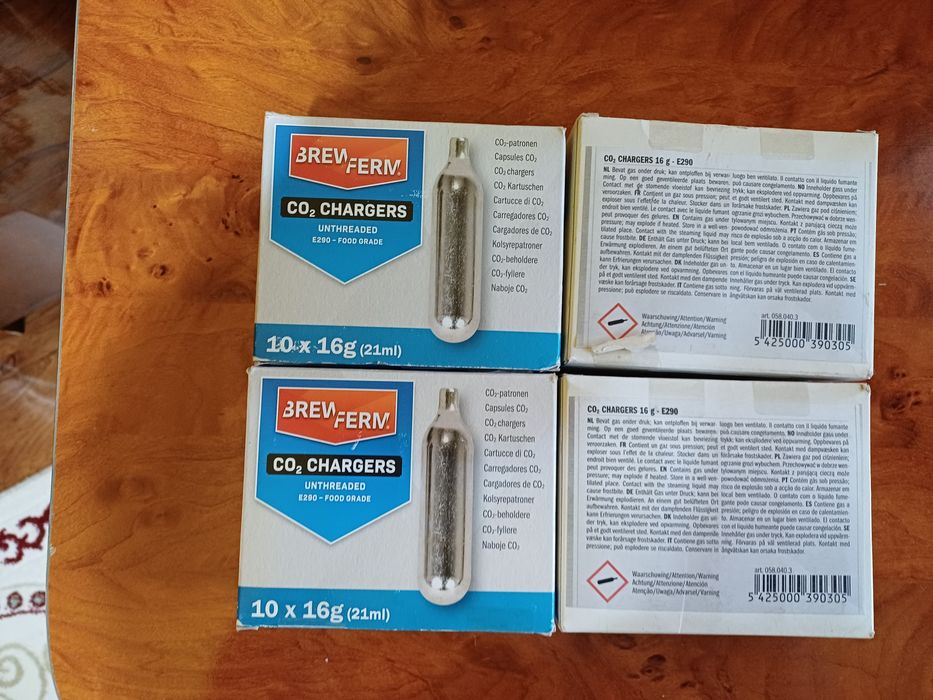 Cartușe  Co2 4 cuti  noi