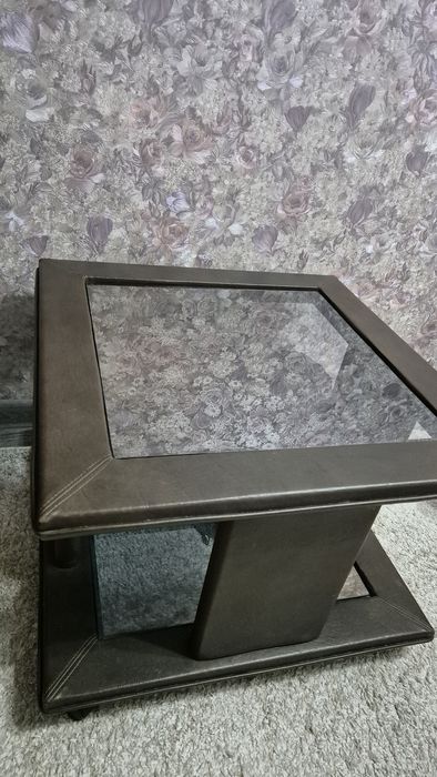 Продам журнальный стол
