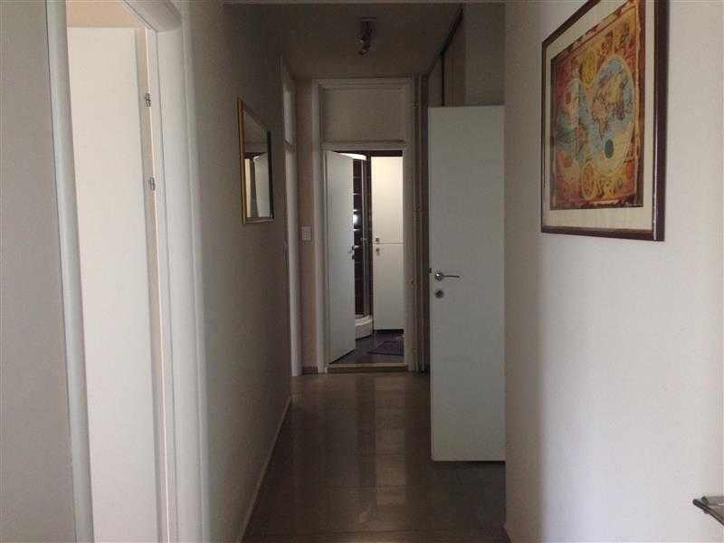 Дава се под наем Двустаен апартамент в Бургас, Зорница - 59 кв.м за 204 € - Снимка #2