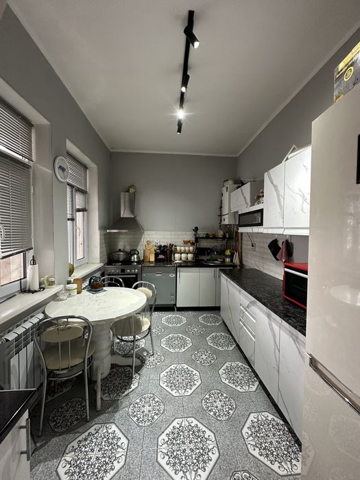 Үй сатылады мкр.Таскен