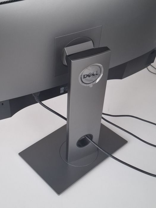 Monitor LED IPS DELL 27" UltraSharp U2717D