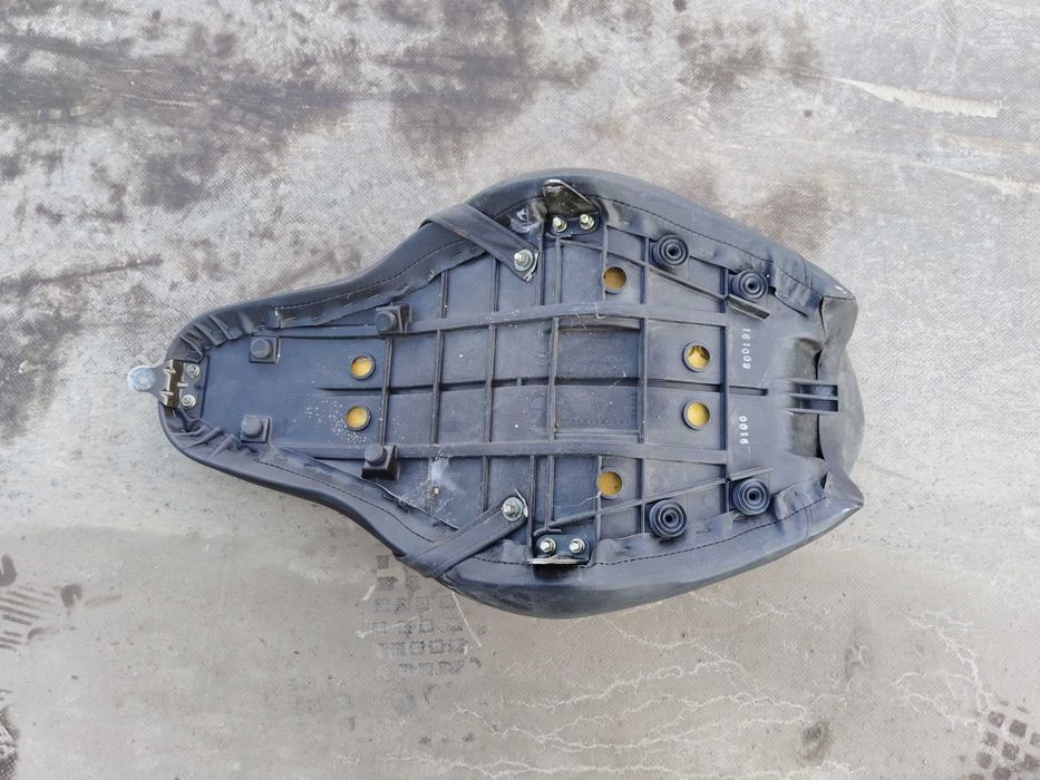 Седалка за Кавазаки Вулкан Меанстрайк