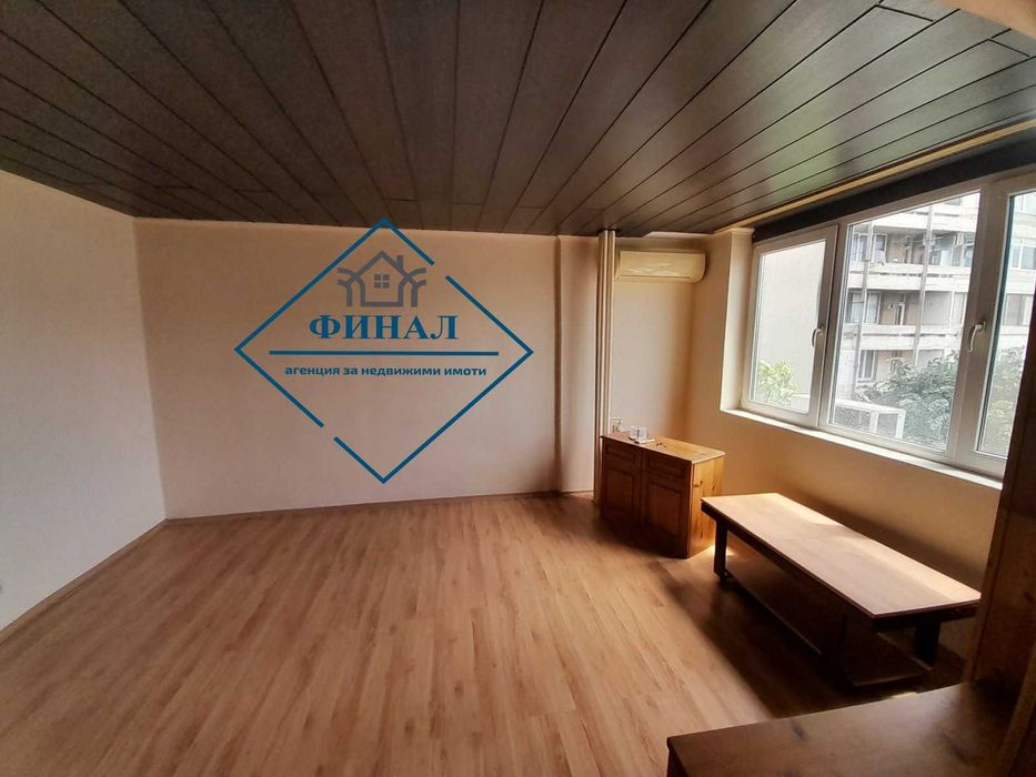 Продава се Двустаен апартамент в Шумен, Тракия - 67 кв.м за 1104 €/кв.м - Снимка #8