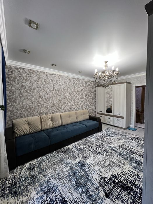 Продается диван в хорошем состояний