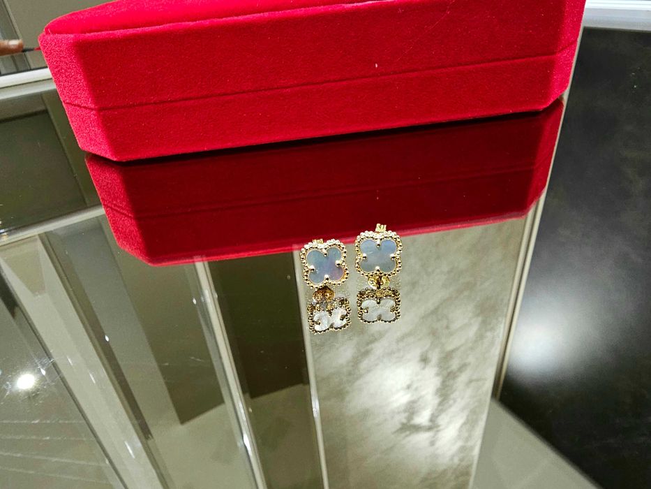 Van Cleef & Arpels VCA Gold Mother Sweet Alhambra Clover Дамски Обеци