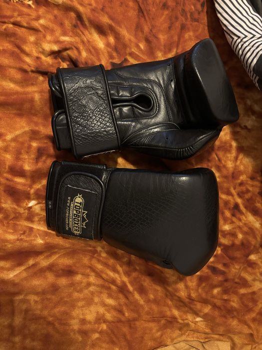 Manusi de box din piele naturala