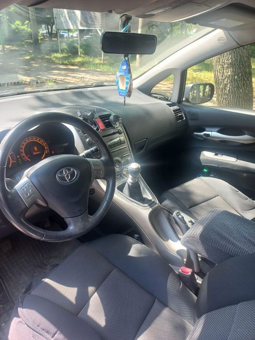 Toyota Auris – 2.0 D-4D, 126 CP, an 2008 – 193.000 km