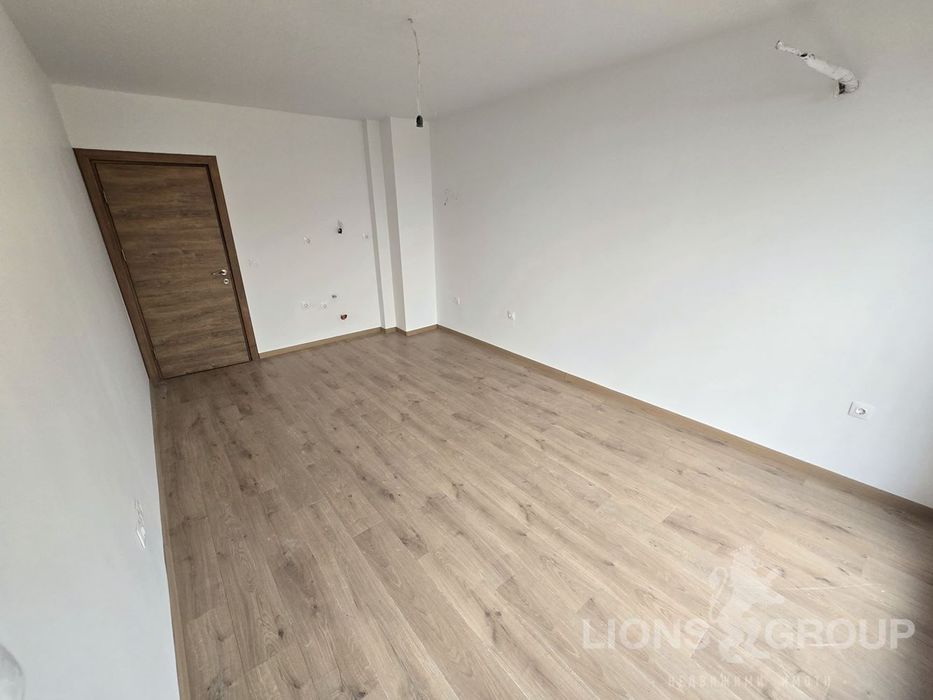 Продава се Двустаен апартамент в Варна, Бриз - 62 кв.м за 1398 €/кв.м - Снимка #3