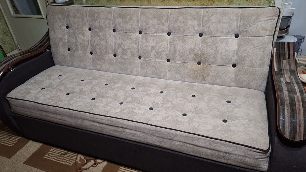 Диван 2 кресла  среднее состояние