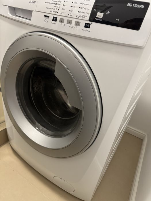 Masina  de spalat haine