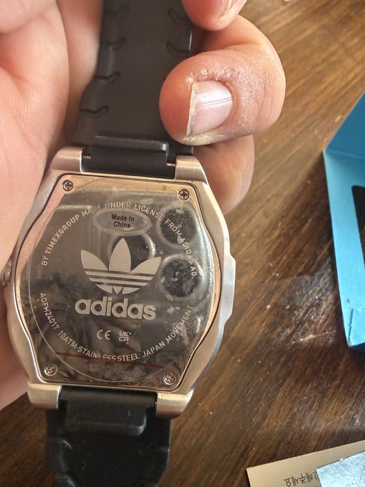 Часовник Adidas