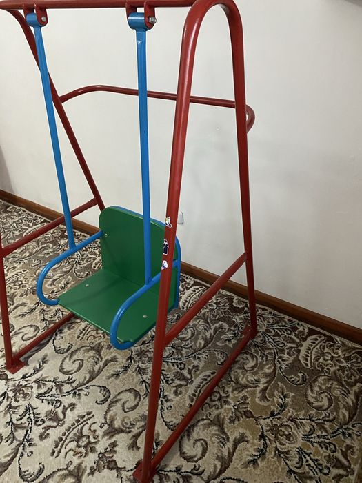 Продам Качелю