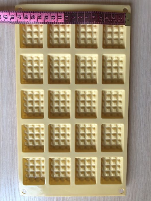 Форма силиконовая для выпечки