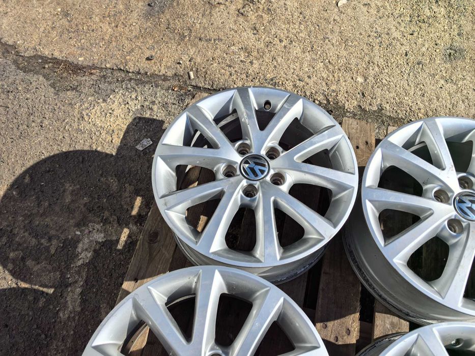 16 цола 5 х 112 мм Фолксваген Голф - 6,5 Инча / ЕТ 50