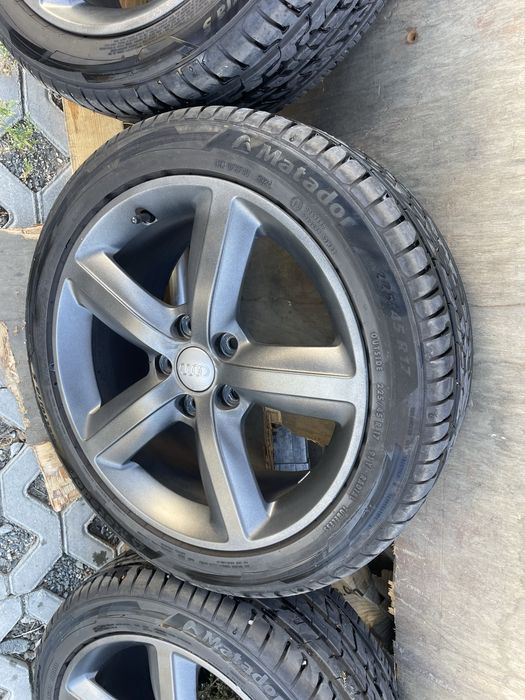 17 5х112 7.5 j Audi гуми 225/45/17 Нови
