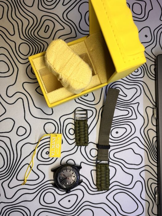 Продам часы invicta