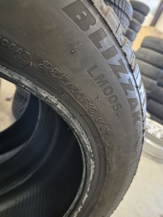 2 anvelope iarna Bridgestone 255 50 19 stare buna