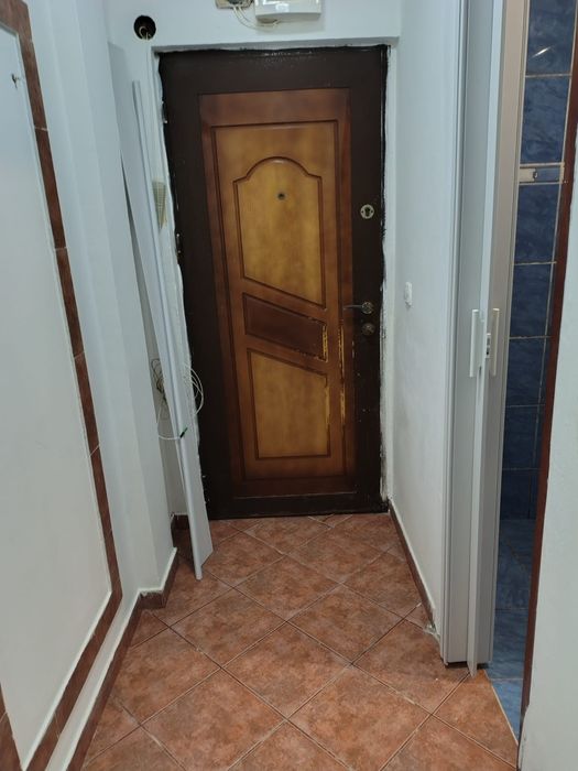 Inchiriez apartament