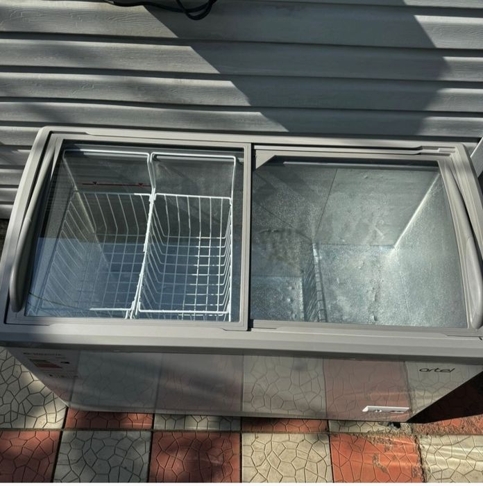 Морозильная камера 330л