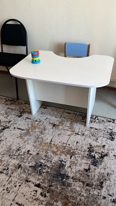 Продам стол