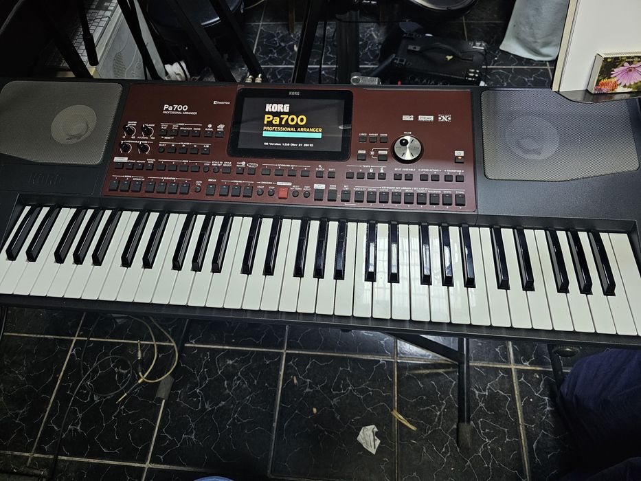 Orga Korg PA 700 nou