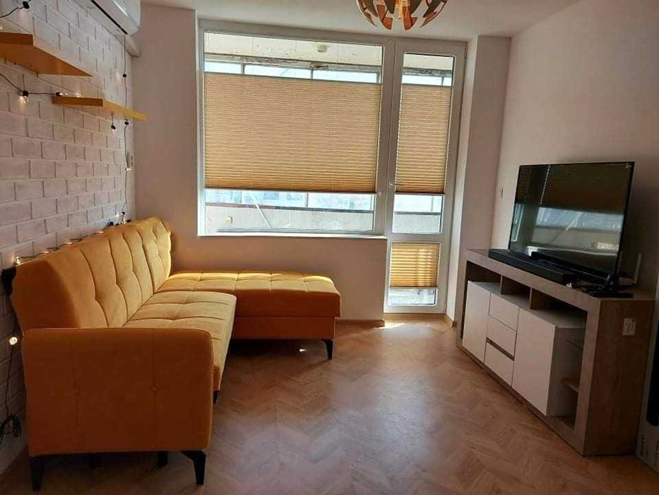 Дава се под наем Двустаен апартамент в София, Банишора - 46 кв.м за 500 € - Снимка #2