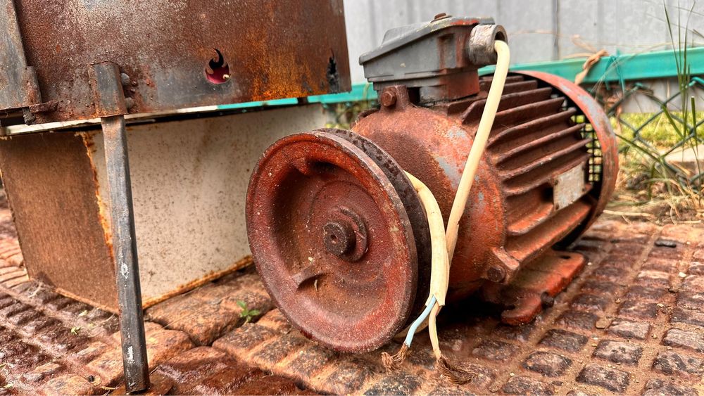 Электродвигатель