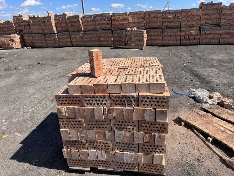 Одинарный, полуторный строительный кирпич М125 по выгодной цене