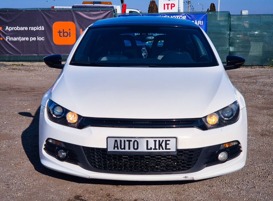 Volkswagen Scirocco R-Line 2.0 Diesel / Garanție / Finanțare/ Buy-Back