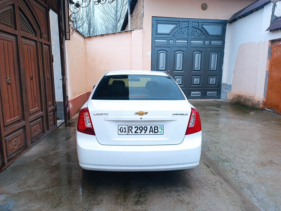 Продам ласетти жентра 9.500 S