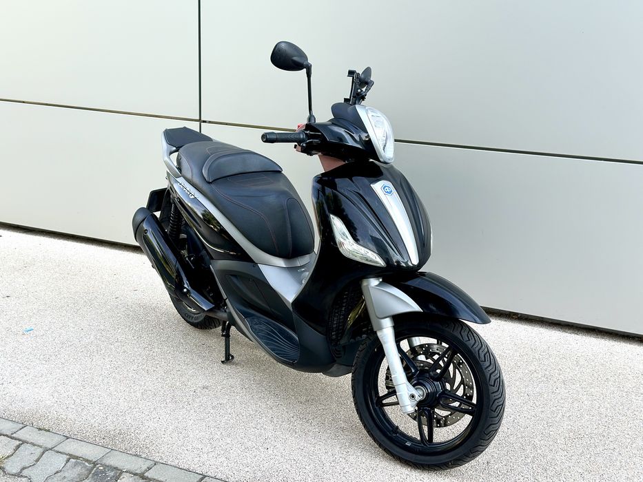 Piaggio -350cc-BEVERLY