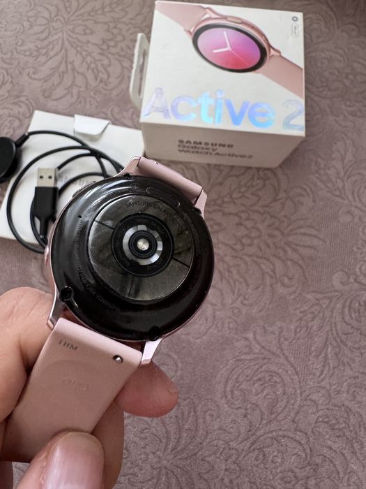Продаю Samsung Galaxy Watch Active2 44мм