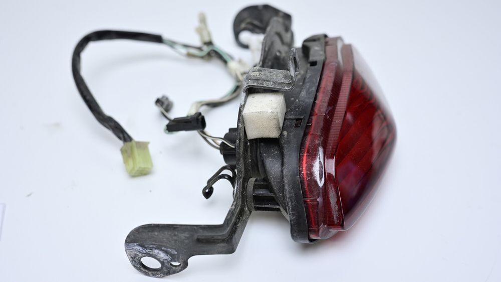 Stop Frana Lumina Spate Cu Suport Suzuki DL 650 V Strom VStrom 2004 -
