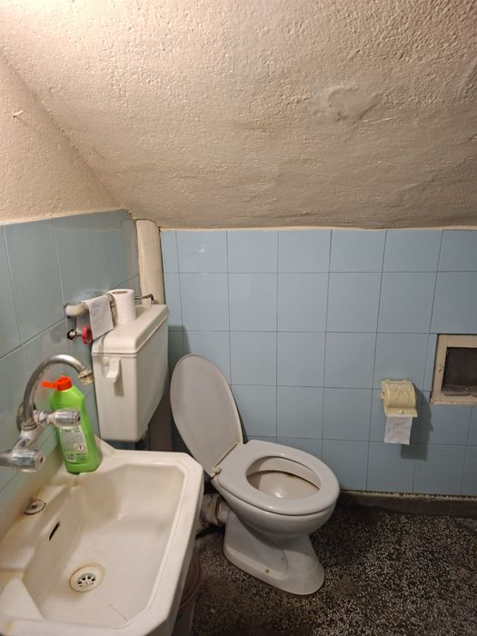 Дава се под наем Едностаен апартамент в Пазарджик, Окръжна болница - 14 кв.м за 59.67 € - Снимка #4