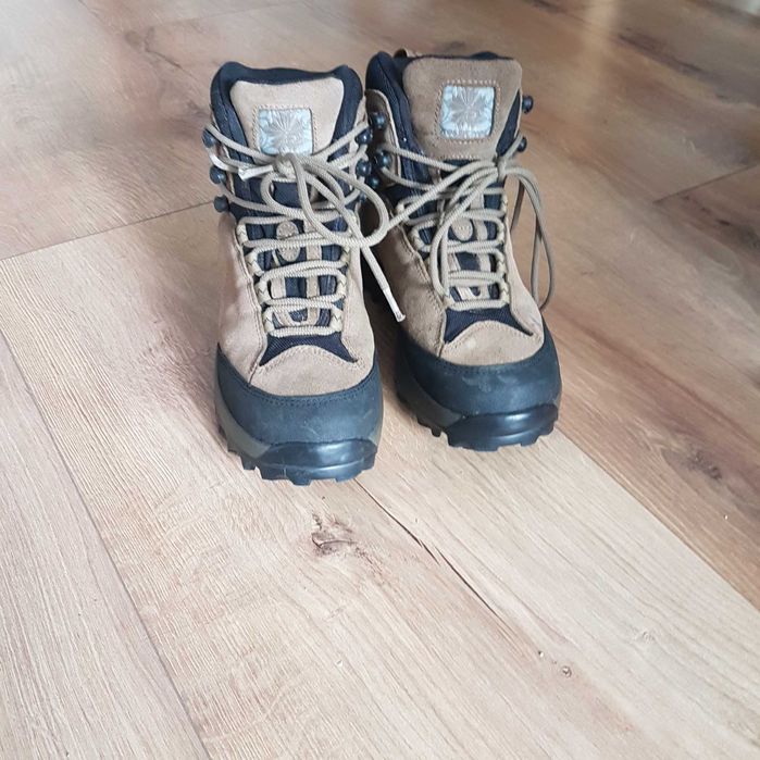 Bocanci Munte Gore-tex Originali