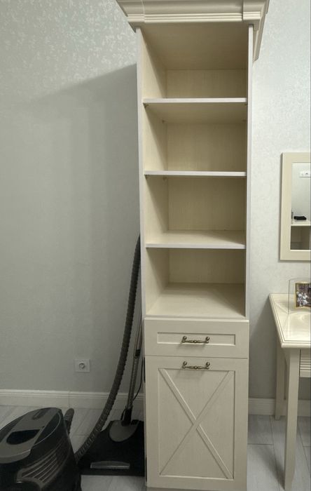 Книжный шкаф (пенал)