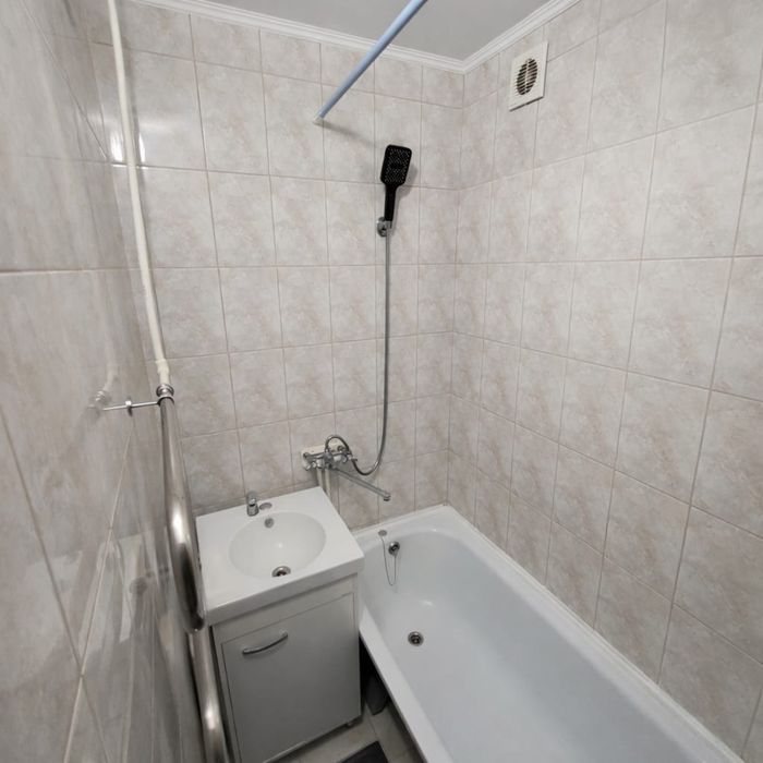 Продам 2 ком кв 49 м2 в районе автопарка