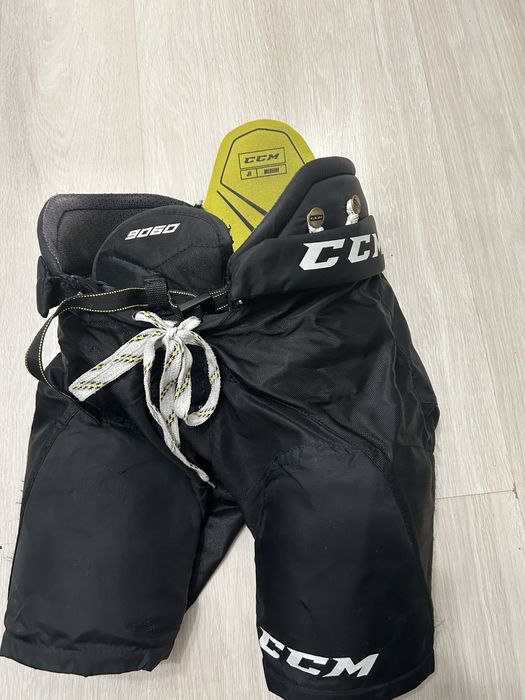 Продам хоккейные шорты
