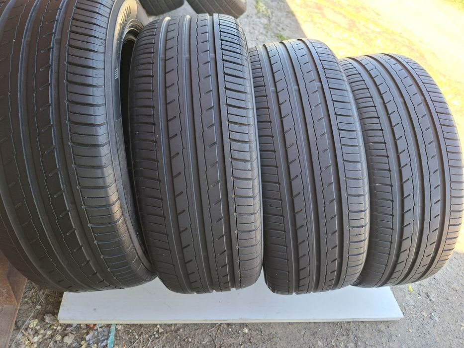 Продам шины 215/55/17 якохама