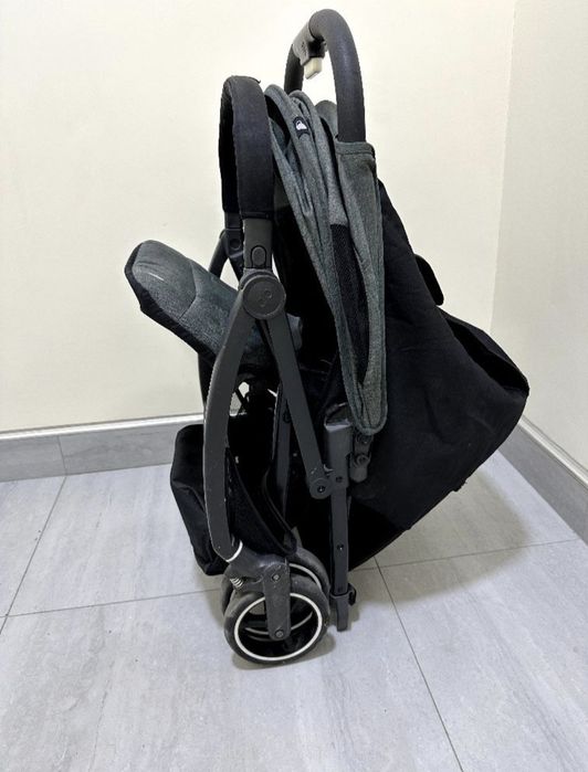 коляска в среднем состоянии