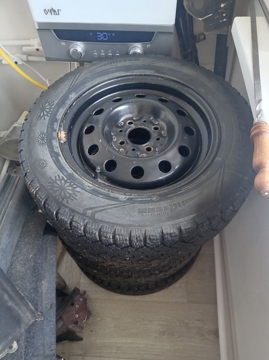 Запчасти на Ваз Лада, генератор, фары, по салону и тд.